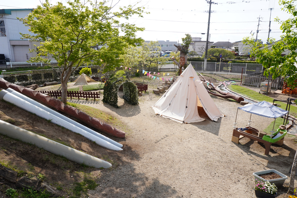こおりもと保育園：園庭