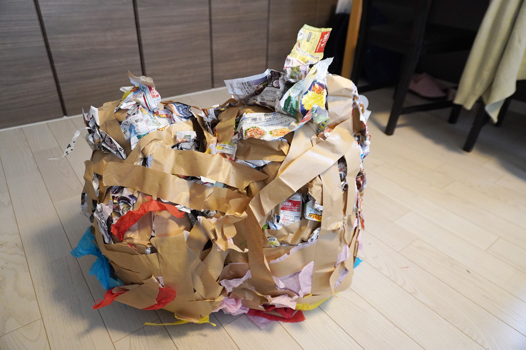 MIRAI English Garden:「paper strip workshop」何になるかな?