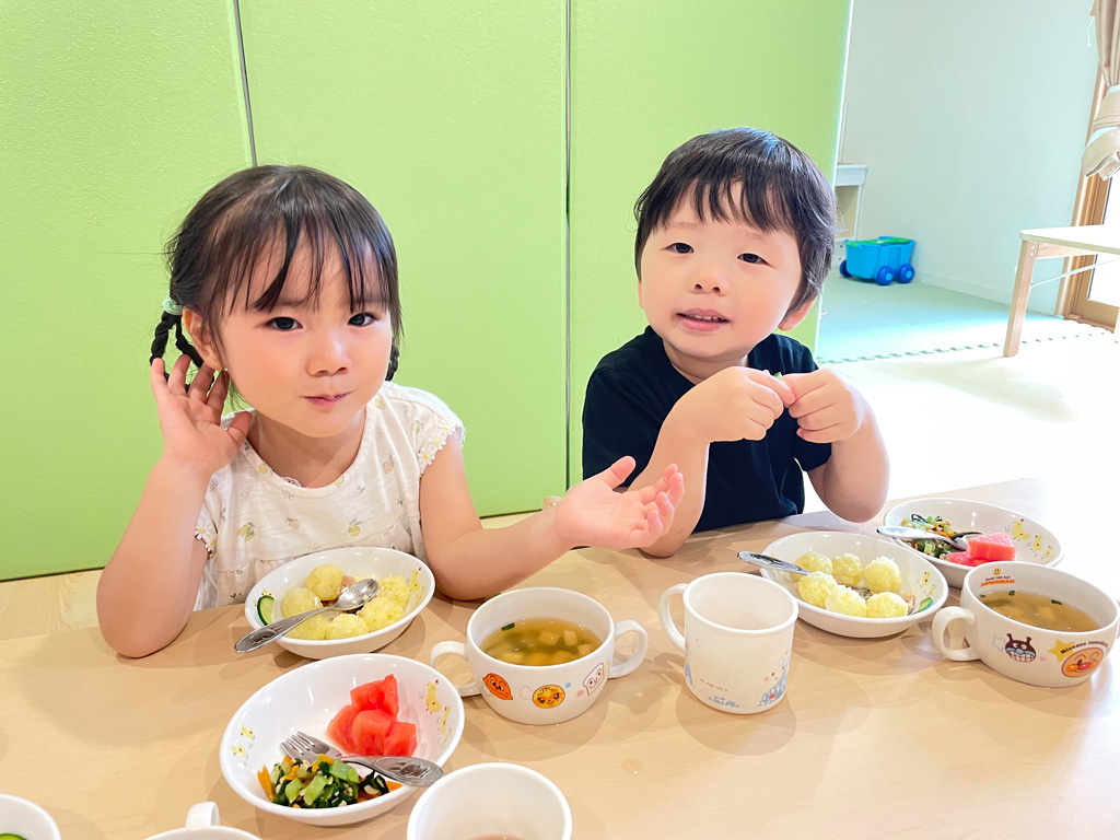 千住大橋駅クローバー保育園:給食