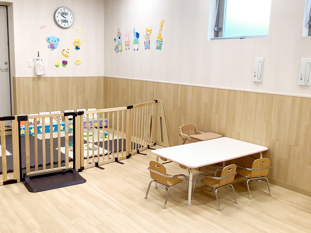 あいみー高津保育園:保育室(0歳児)